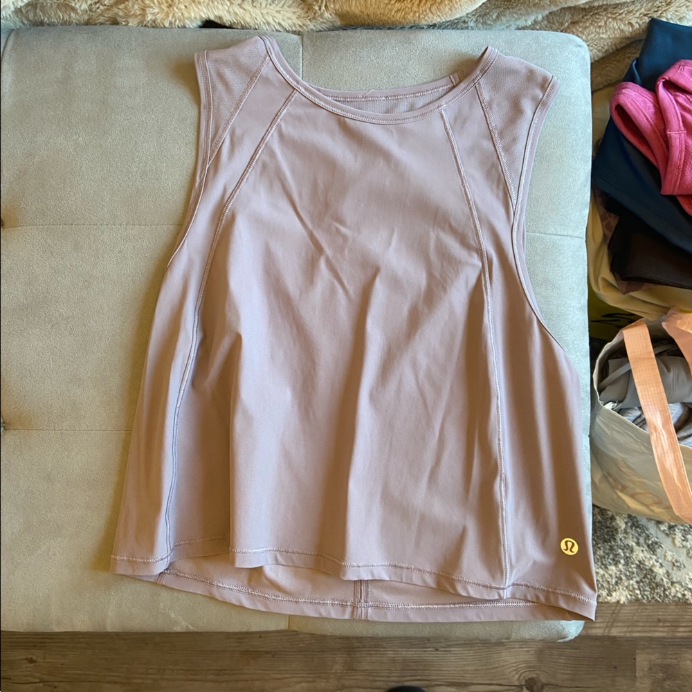 Lululemon tank